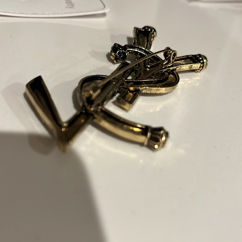 Silver V large Fashion gold vintage style brooch - Picture 3 of 6